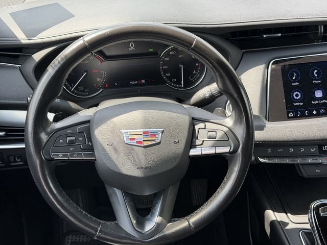 2022 Cadillac XT4 Premium Luxury