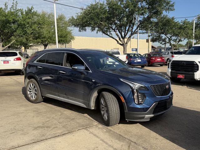 2022 Cadillac XT4 Premium Luxury