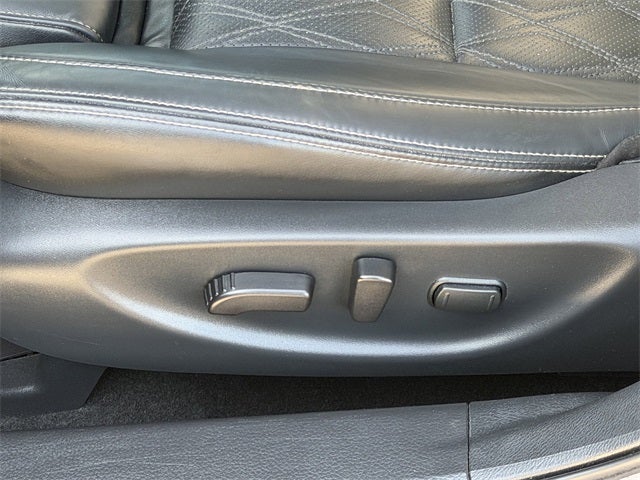 2023 Nissan Maxima Platinum