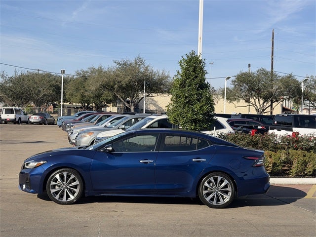 2023 Nissan Maxima Platinum