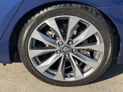 2023 Nissan Maxima Platinum