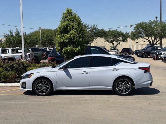 2023 Nissan Altima 2.0 SR