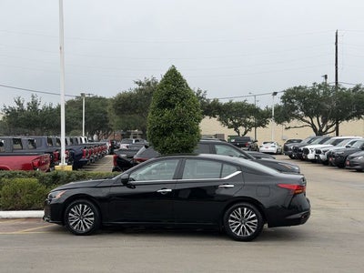2025 Nissan Altima 2.5 SV