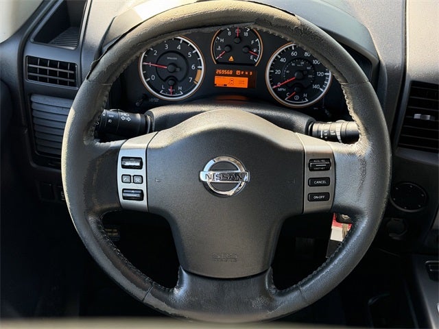 2012 Nissan Titan SV