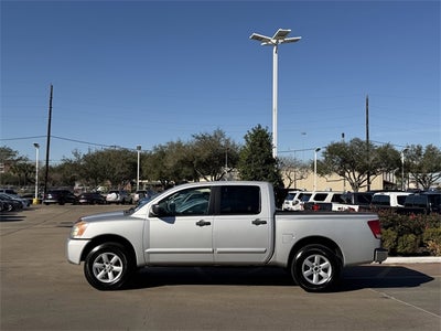 2012 Nissan Titan SV