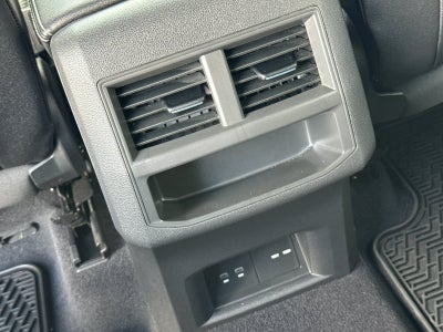 2021 Volkswagen Sport 3.6L V6 SE w/Technology R-Line