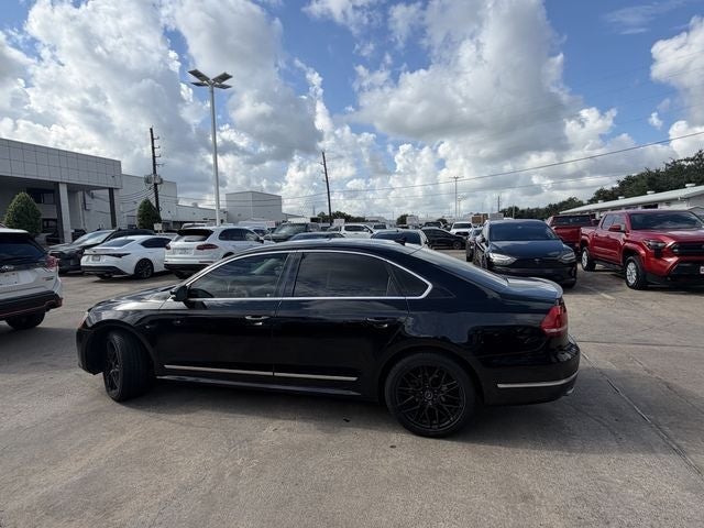 2013 Volkswagen Passat TDI SE w/Sunroof/Nav