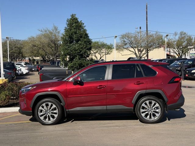 2025 Toyota RAV4 XLE Premium