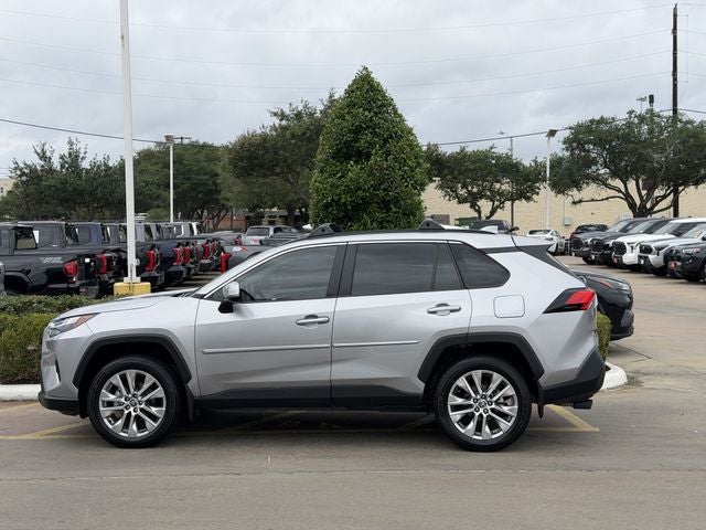 2025 Toyota RAV4 XLE Premium