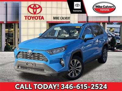 2020 Toyota RAV4 XLE Premium