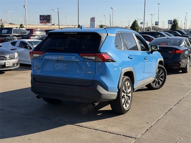 2020 Toyota RAV4 XLE Premium