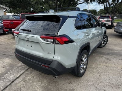 2022 Toyota RAV4 XLE Premium