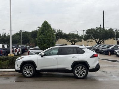 2025 Toyota RAV4 XLE Premium