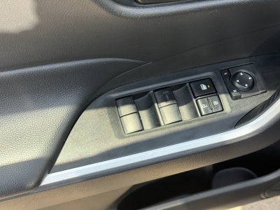 2025 Toyota rav 4 LE