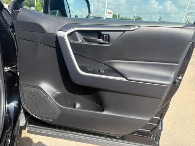 2025 Toyota rav 4 LE