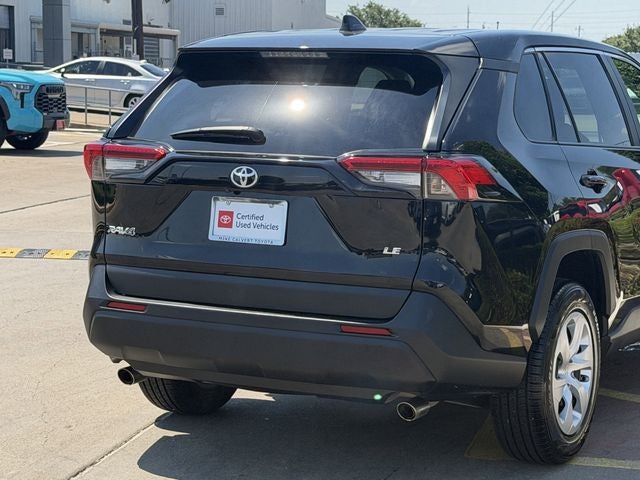 2024 Toyota RAV4 LE