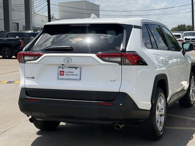 2024 Toyota RAV4 LE