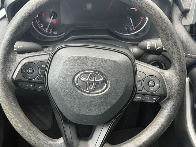 2023 Toyota RAV4 XLE - Photo 11
