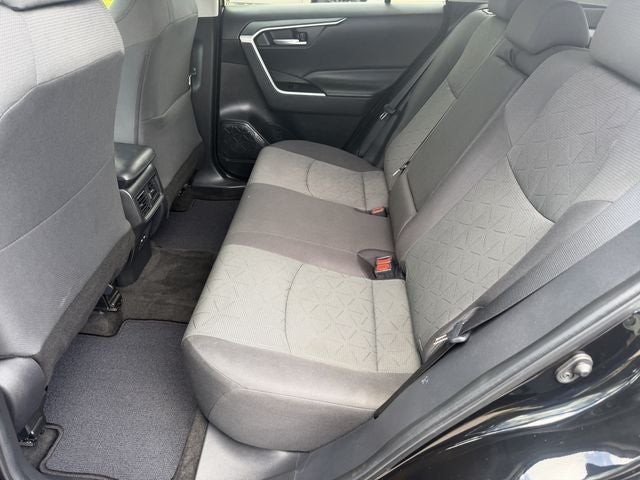 2023 Toyota RAV4 XLE - Photo 21