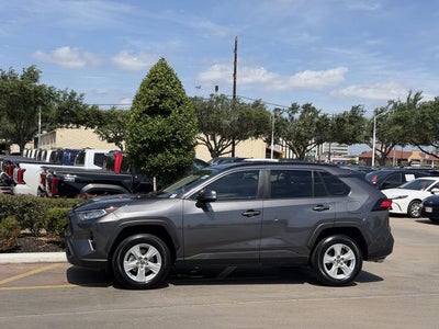 2021 Toyota RAV4 XLE