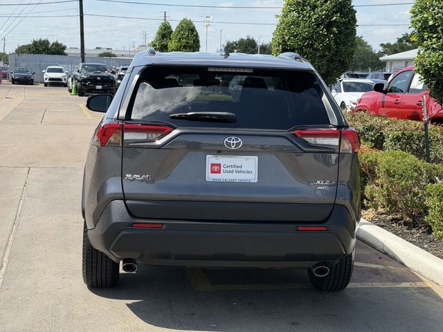 2021 Toyota RAV4 XLE
