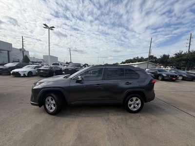 2021 Toyota RAV4 XLE