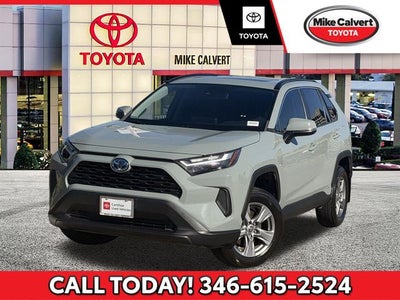 2022 Toyota RAV4 Hybrid XLE