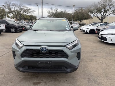 2022 Toyota RAV4 Hybrid XLE