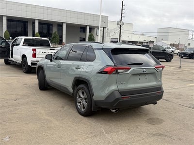 2022 Toyota RAV4 Hybrid XLE