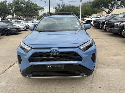 2024 Toyota RAV4 Hybrid SE