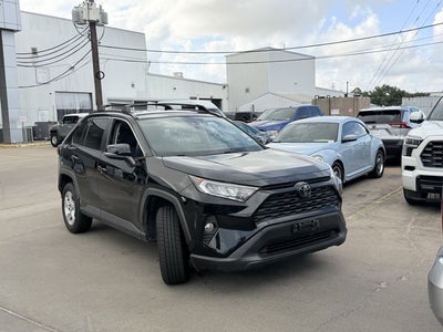 2020 Toyota RAV4 XLE