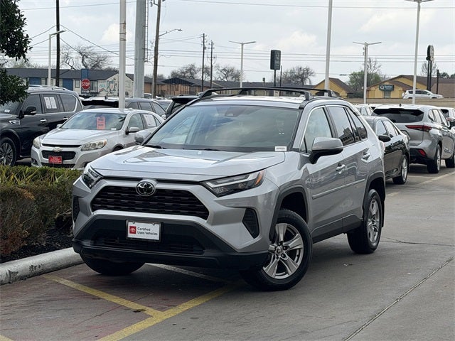 2025 Toyota RAV4 XLE