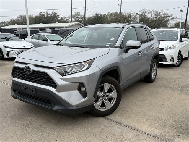 2020 Toyota RAV4 XLE