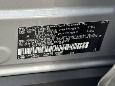2025 Toyota RAV4 XLE