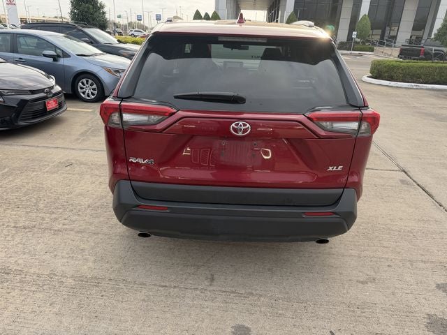 2025 Toyota RAV4 XLE
