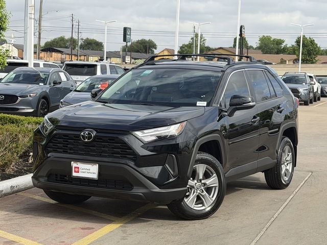 2025 Toyota RAV4 XLE