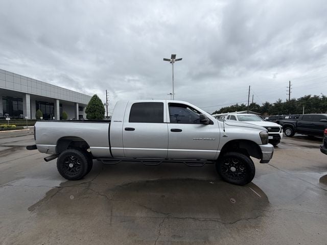 2006 Dodge Ram 3500 SLT Mega Cab