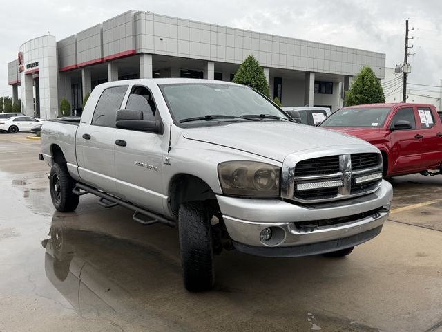 2006 Dodge Ram 3500 SLT Mega Cab