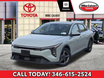 2025 Kia K4 LXS