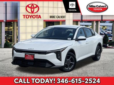 2025 Kia K4 LXS