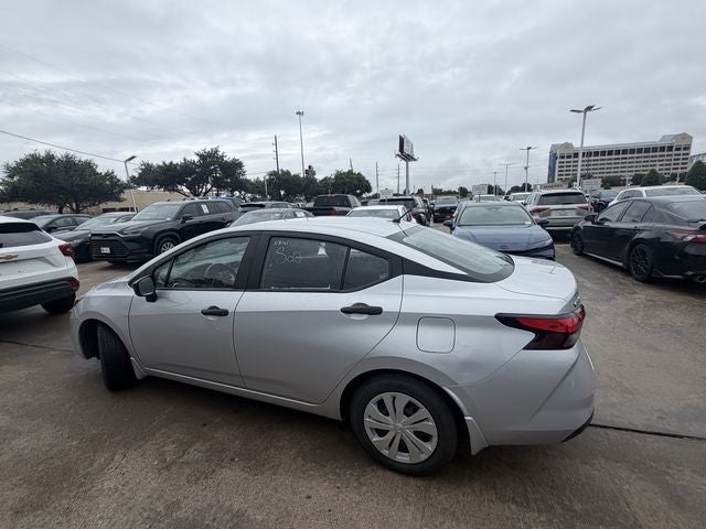 2024 Nissan Versa 1.6 S