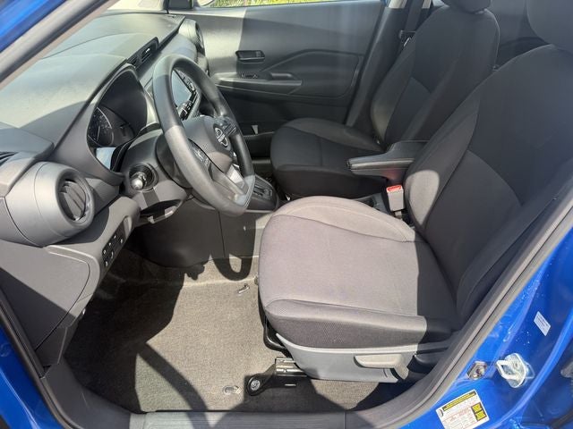2023 Nissan Kicks S