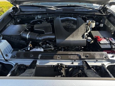 2022 Toyota Tacoma SR5 V6