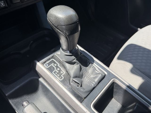 2020 Toyota Tacoma SR5 V6