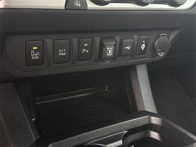 2023 Toyota Tacoma Limited V6