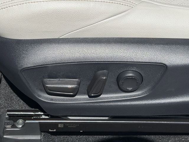 2025 Toyota Tacoma Hybrid Limited