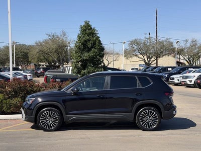 2025 Volkswagen Taos 1.5T SE