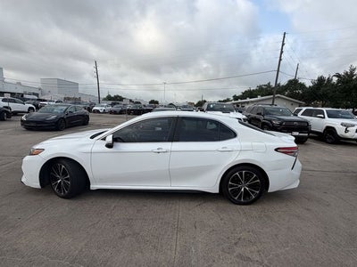 2019 Toyota Camry SE