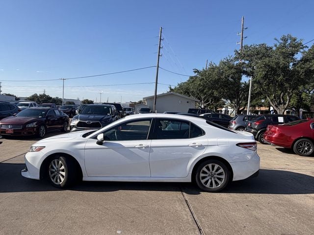 2018 Toyota Camry LE