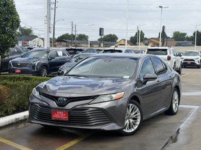 2019 Toyota Camry Hybrid XLE